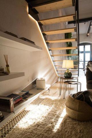 Industrial Loft In Front Of Santa Apolonia Appartement *